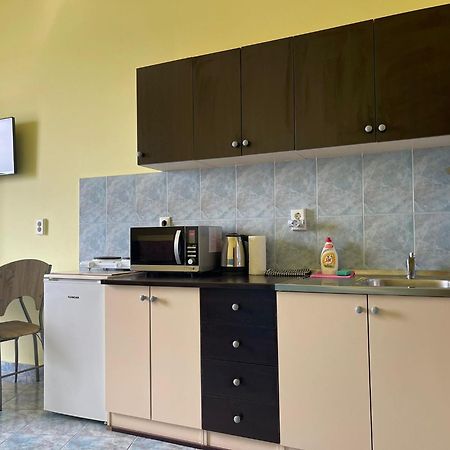 Dejan Apartment 3-City Centar Near Arena With Free Parking Πούλα Εξωτερικό φωτογραφία